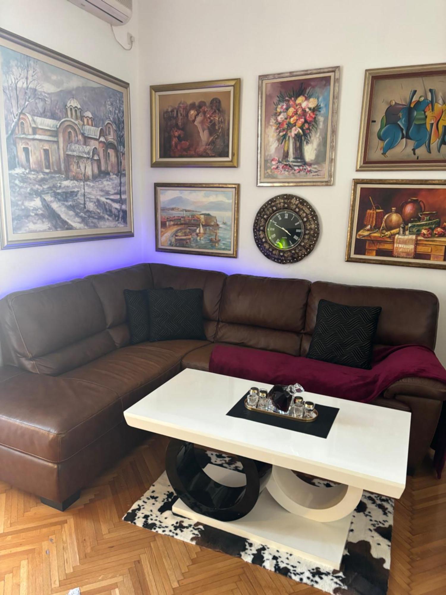 Stylish King Downtown Apartment พอดโกริกา ภายนอก รูปภาพ